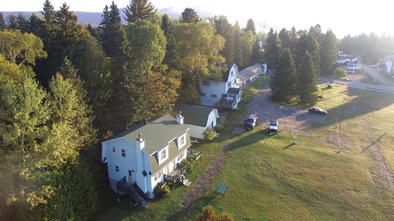 Motel Le Fleuron Saint-Donat-de-Montcalm Exterior foto