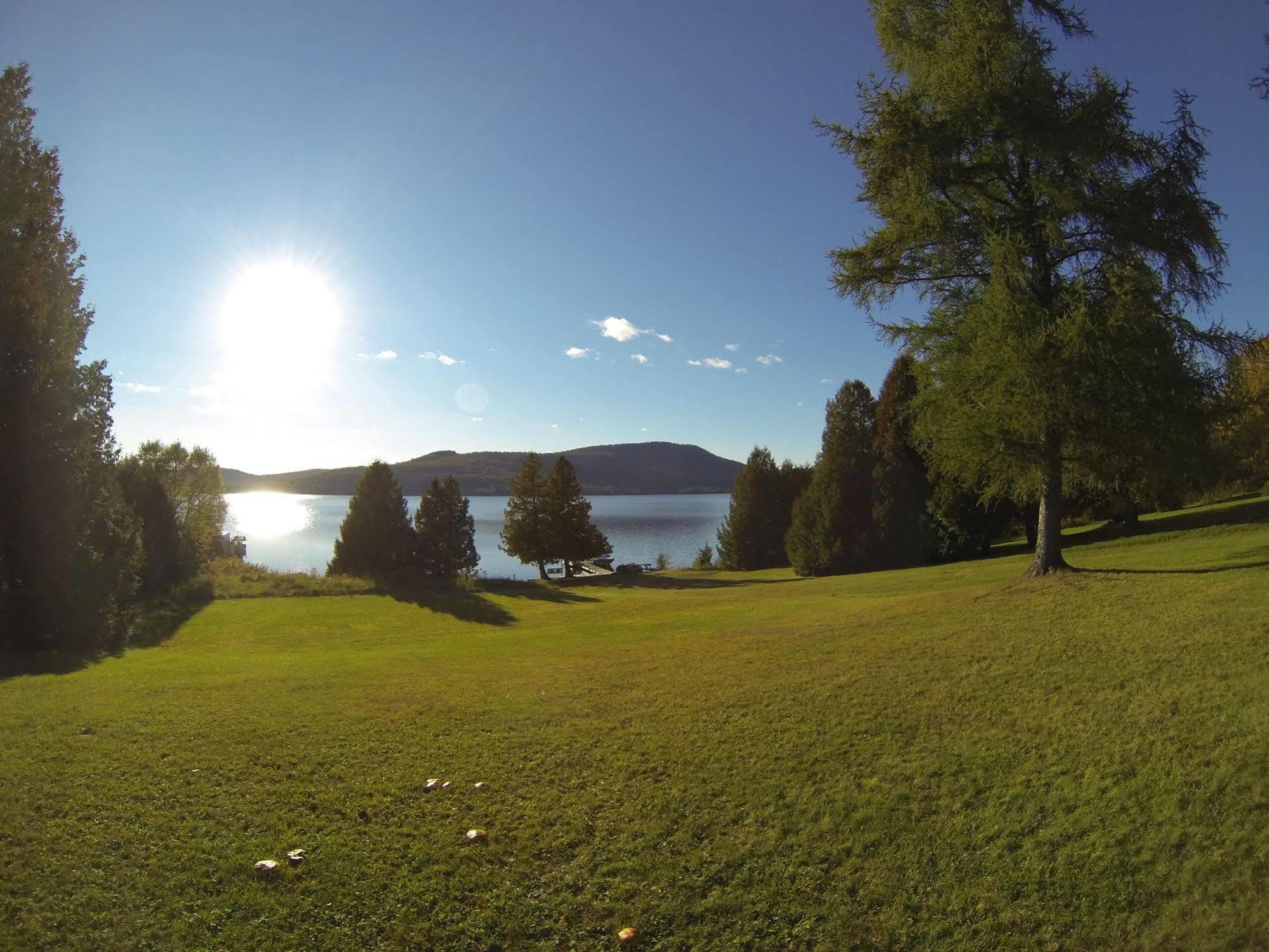 Motel Le Fleuron Saint-Donat-de-Montcalm Exterior foto